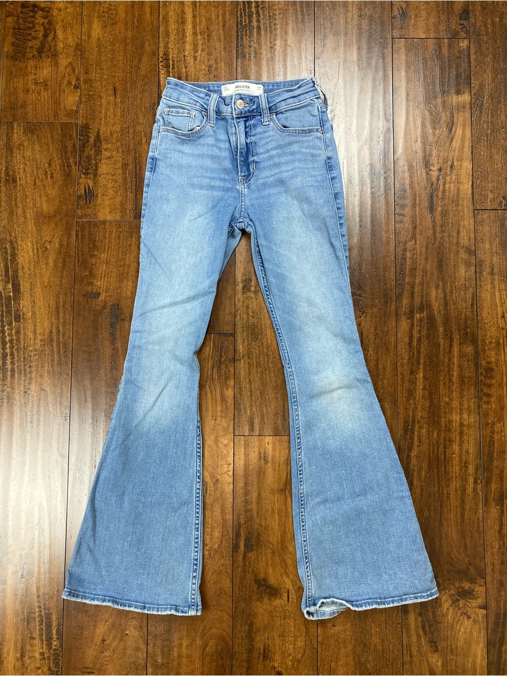 Hollister High-Rise Flare Jeans Blue Denim  Women's Size 00 Short.